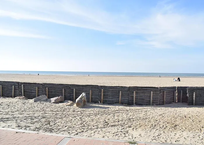 Cozy In Le Vendin شقة *